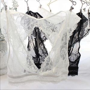 Brand new beautiful black lace keyhole bralette M